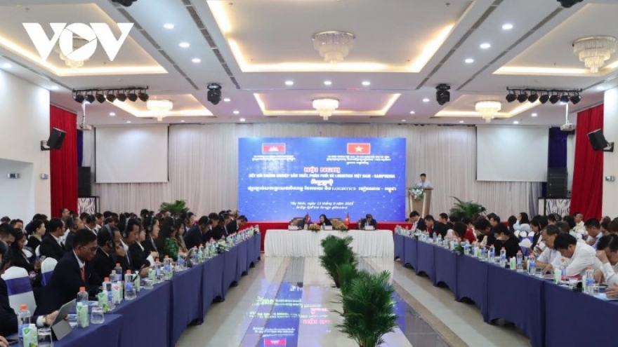 Vietnam, Cambodia boost logistics links to cut cross-border costs by up to 15%